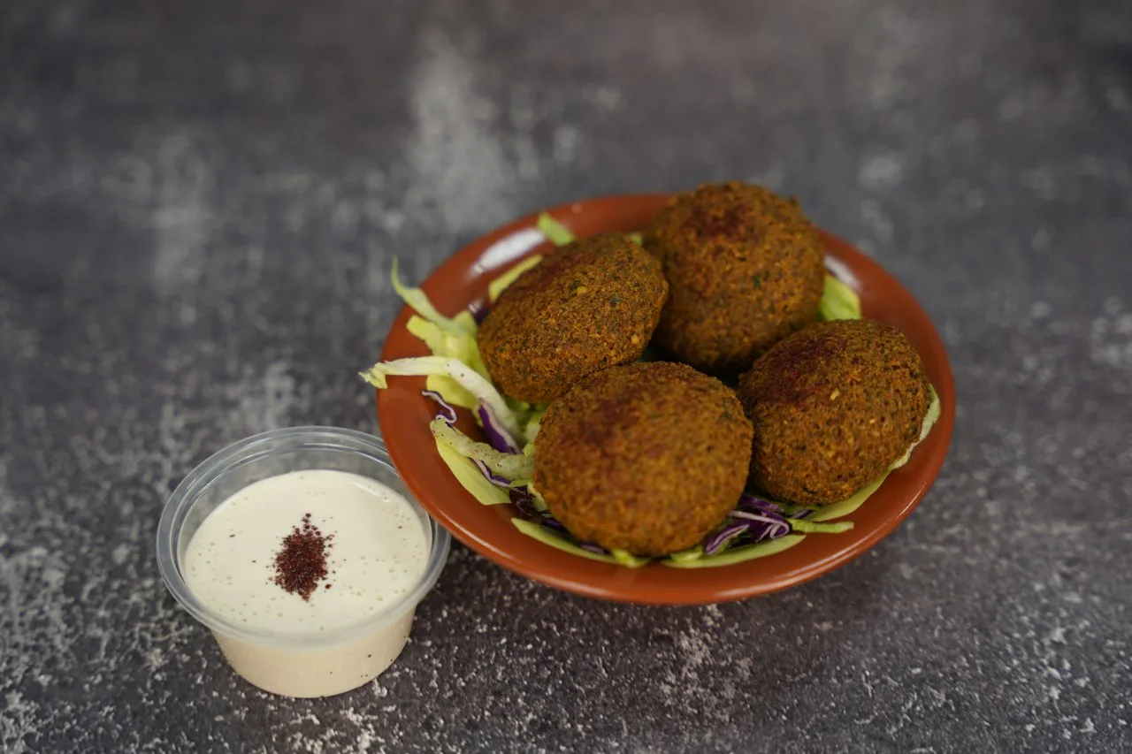 Falafel con salsa de tahini