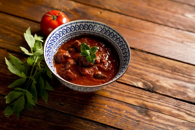 Gulash húngaro