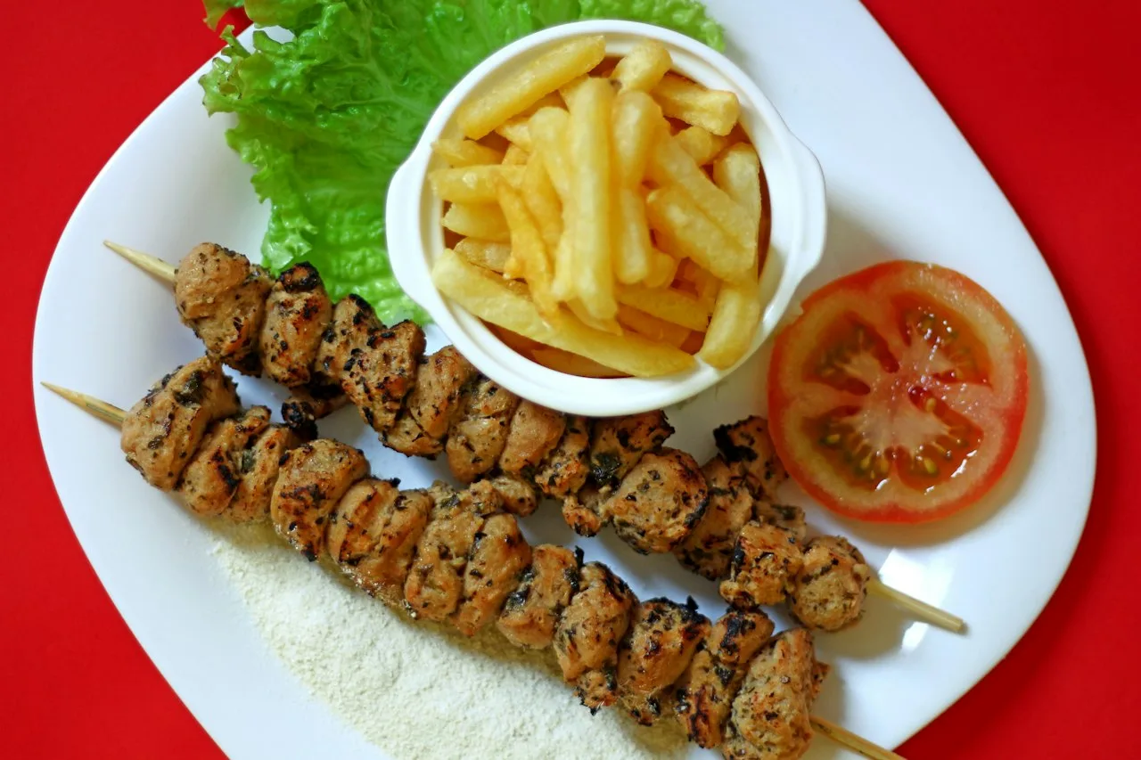 Souvlaki de cerdo