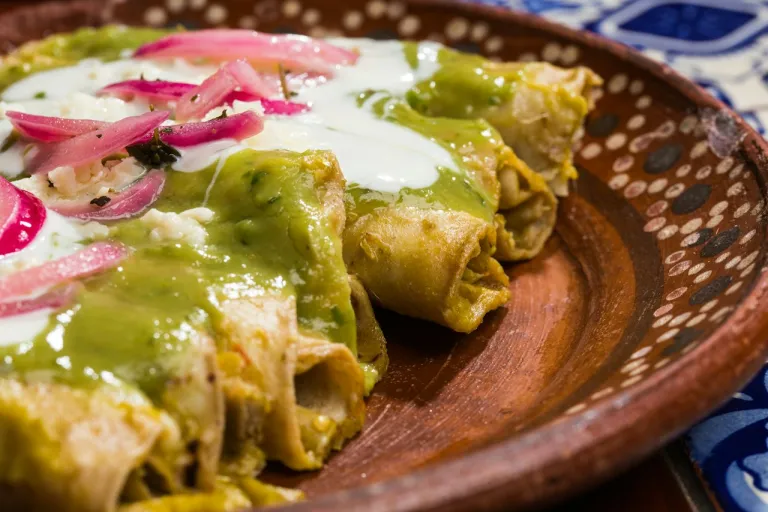 Enchiladas verdes