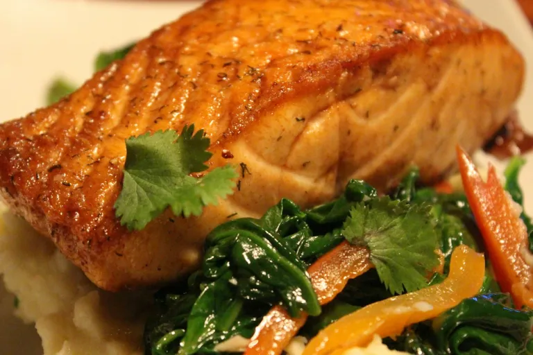Salmone miele e soia in friggitrice ad aria