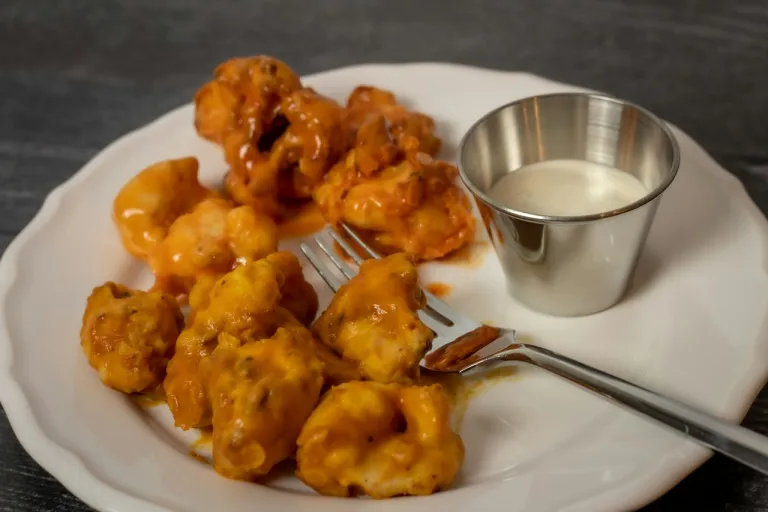 Cavolfiore buffalo in friggitrice ad aria