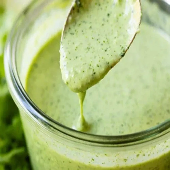 Salsa cremosa de ají verde