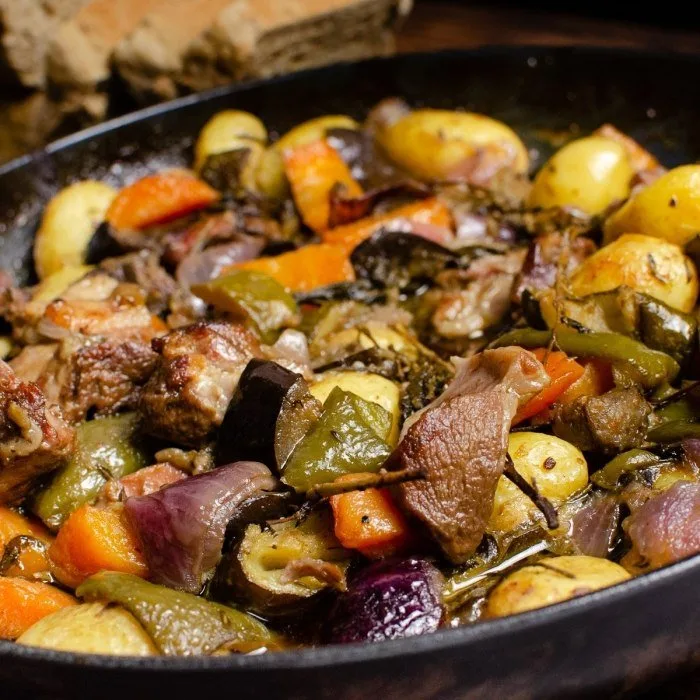 Peka de cordero a la croata