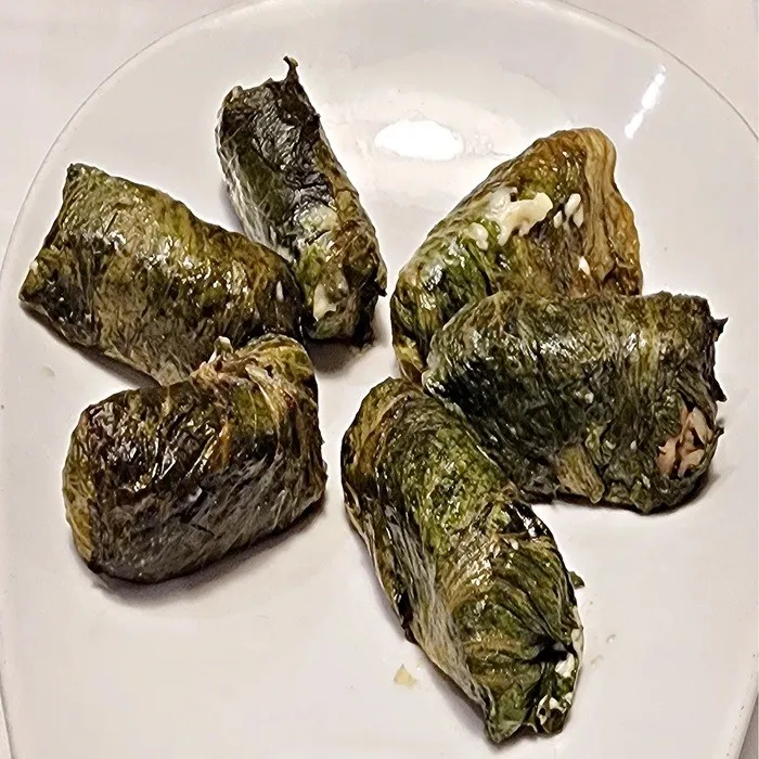 Dolma Japrak: hojas de parra rellenas