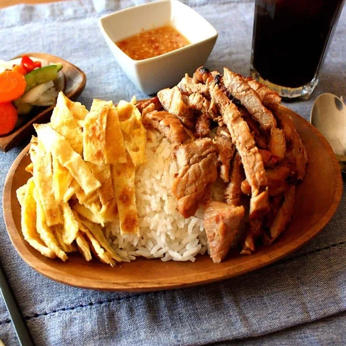 Ba Sach Chrouk  Grilled Pork amb Rice