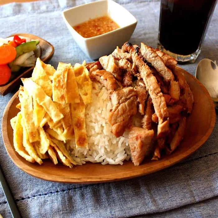 Ba Sach Chrouk  Grilled Pork amb Rice