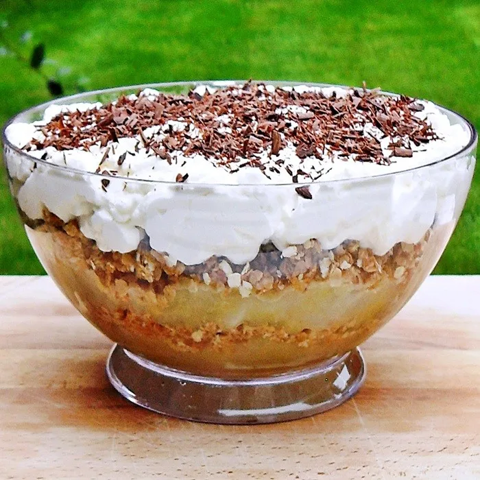 Trifle danese alle mele alla vecchia maniera