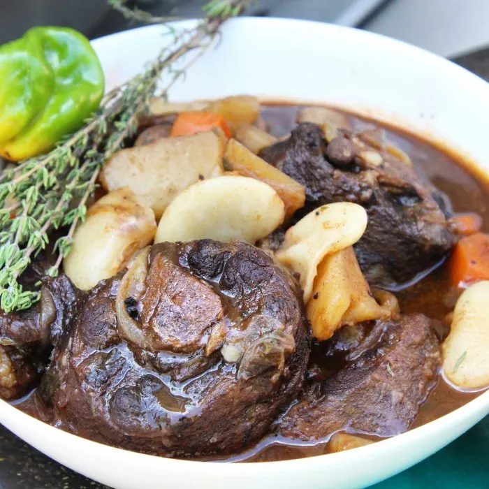 Rabo de buey con habas
