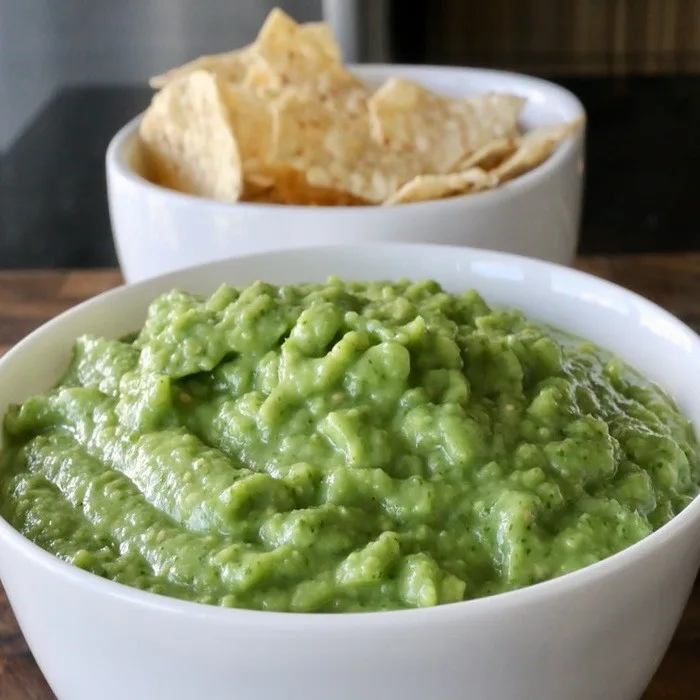 Ají de la recepta d' Aguacte (Spian Spicy Avocado Sauce)