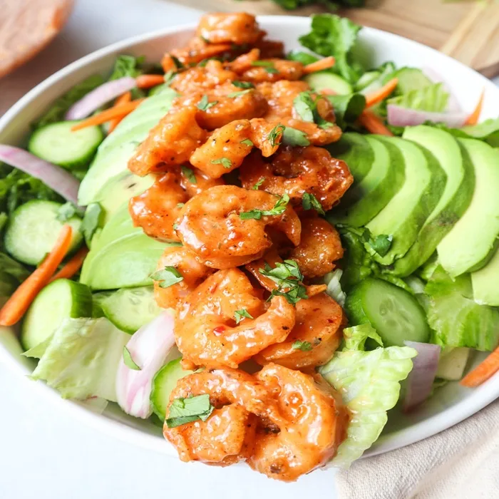 Ensalada de gambas «Bang Bang»