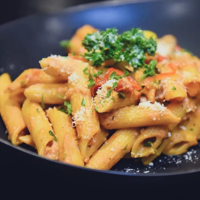 Penne a la arrabiata picante