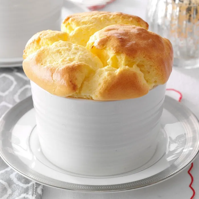 Soufflés de tres quesos