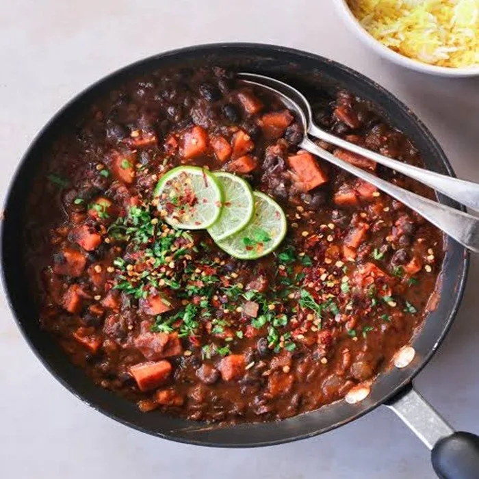 Stufato di fagioli neri
